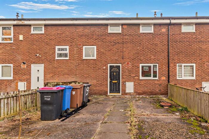 2 Bedroom Terraced House For Sale In Dixon Avenue, Salford, M7