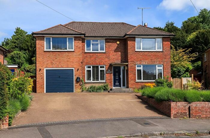 5 Bedroom Detached House For Sale In Balmoral Road, Salisbury, Wiltshire, SP1