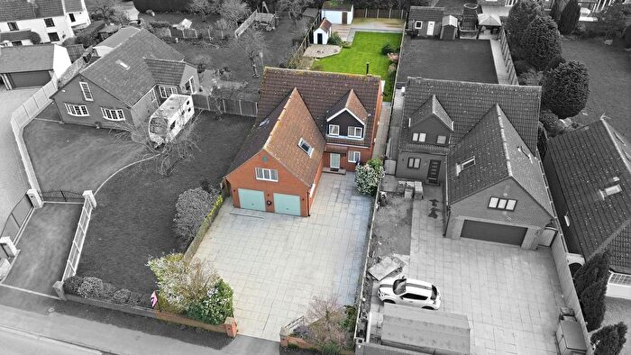 5 Bedroom Detached House For Sale In Selby Road, Eggborough, North Yorkshire, DN14