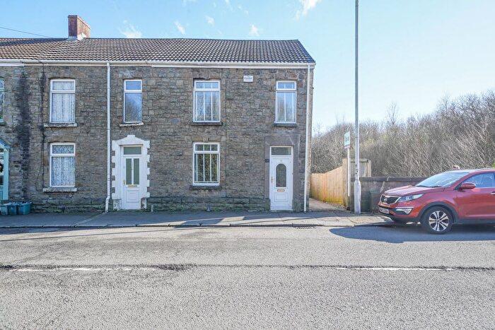 3 Bedroom End Of Terrace House For Sale In Walters Road, Llansamlet, Swansea, SA7