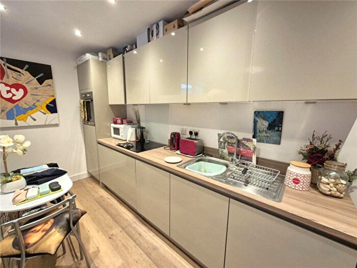 1 Bedroom Flat For Sale In Knoll Rise, Orpington, BR6