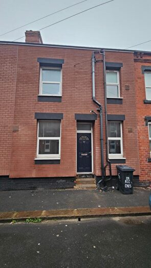 2 Bedroom Terraced House To Rent In Recreation Crescent, Leeds, LS11