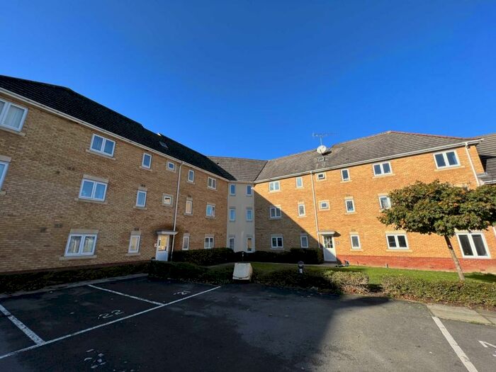 2 Bedroom Apartment To Rent In Morgan Close, Luton, LU4