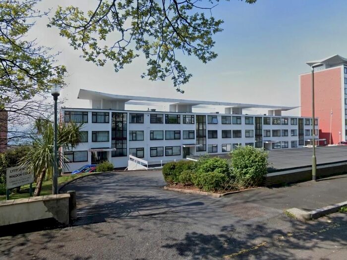 2 Bedroom Flat To Rent In Waldon Court, St. Lukes Road South, Torquay, TQ2