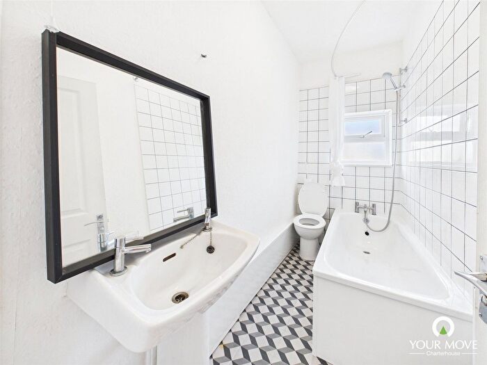 1 Bedroom Flat To Rent In Hatfeild Road, Margate, Kent, CT9