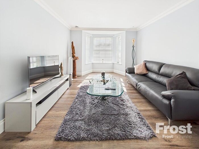 2 Bedroom Apartment To Rent In Slough Road, Datchet, Slough, Berkshire, SL3