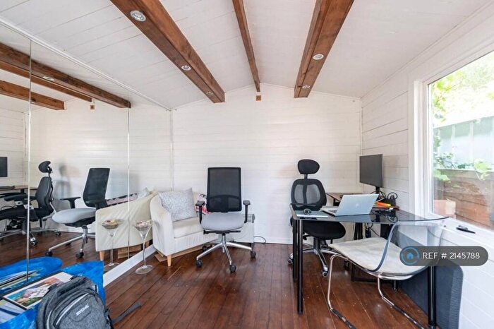 3 Bedroom Terraced House To Rent In Guildford Road, Croydon, CR0