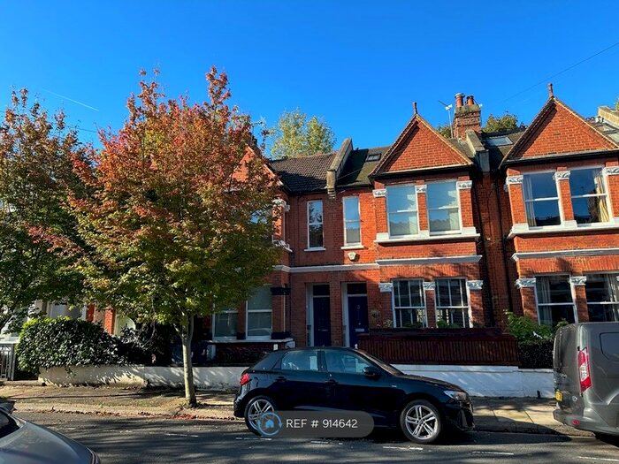 2 Bedroom Flat To Rent In Alexandra Road, London, W4