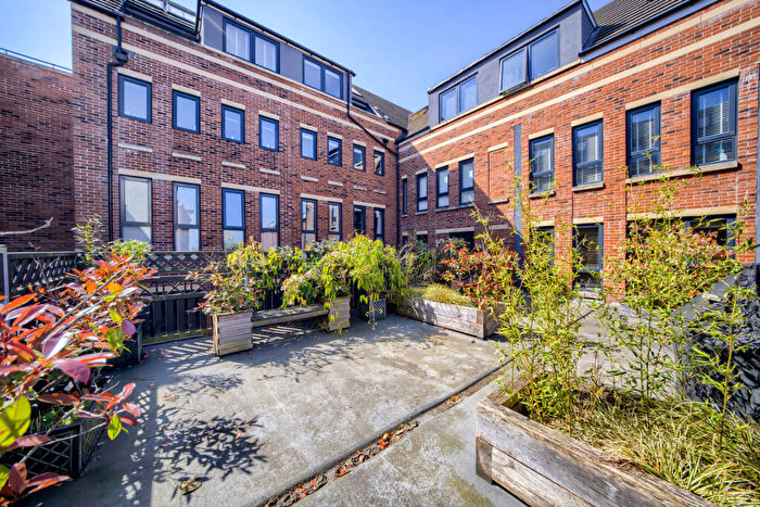 2 Bedroom Apartment For Sale In Mary Street, Birmingham, B3