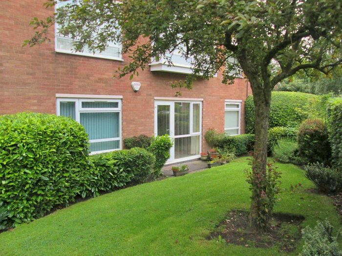 2 Bedroom Flat To Rent In Carpenter Road, Edgbaston, Birmingham, B15