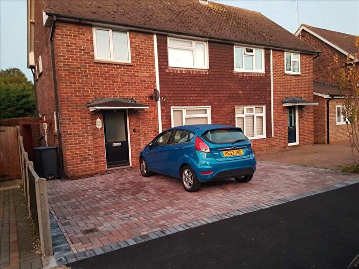 4 Bedroom Semi-Detached House To Rent In Crown Gardens, Canterbury, CT2