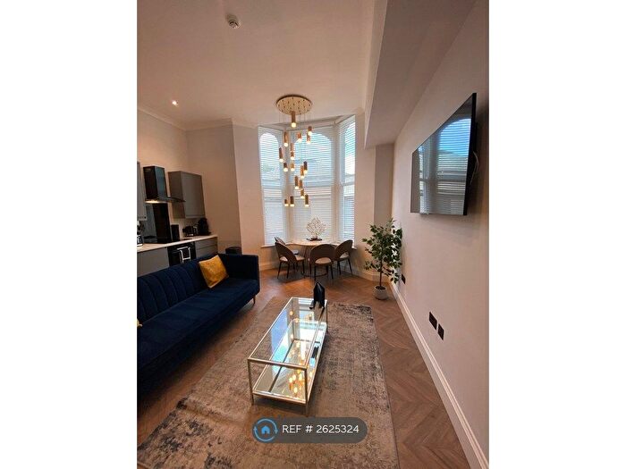 2 Bedroom Flat To Rent In The Salisbury, Scarborough, YO11