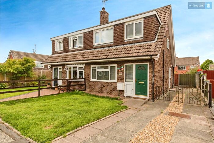 4 Bedroom Semi-Detached House For Sale In Ambleside Close, Wistaston, Crewe, Cheshire, CW2