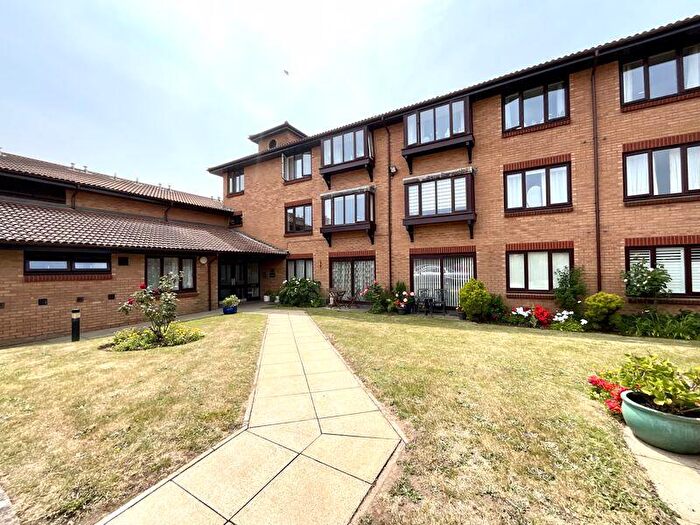 1 Bedroom Flat For Sale In Admiralty Road, Southbourne, BH6