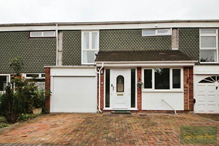 3 Bedroom Property To Rent In Elmslie Close, Epsom, KT18