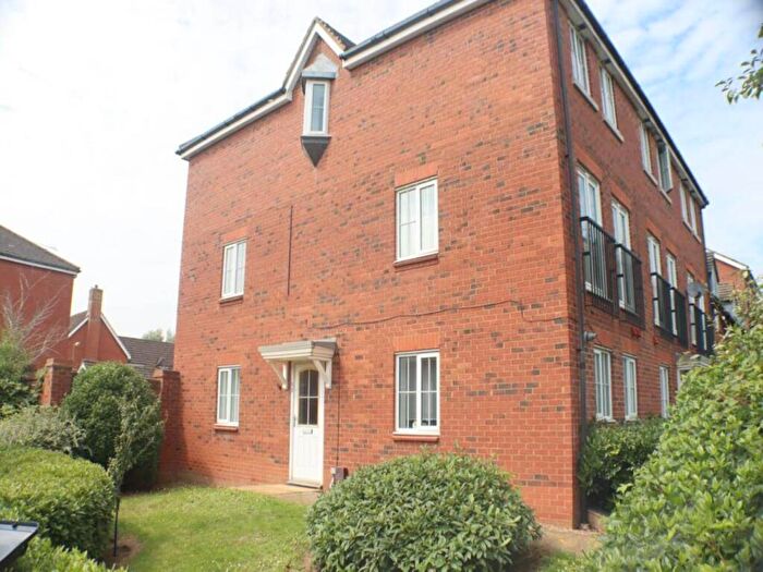 5 Bedroom House To Rent In Cunningham Avenue, , Hatfield, AL10