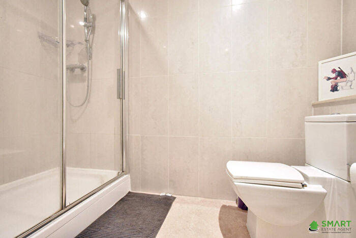 2 Bedroom Apartment For Sale In Isleworth Road, Exeter, EX4