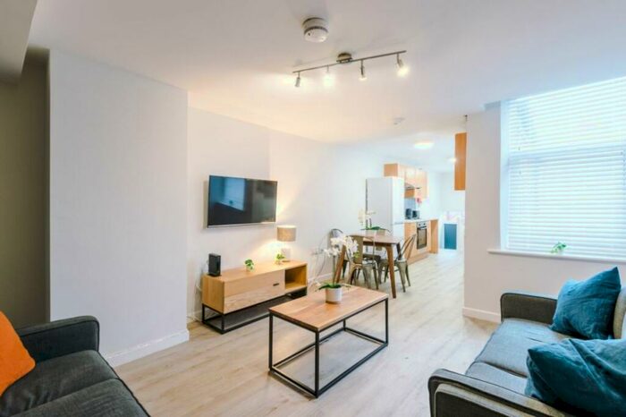 6 Bedroom Terraced House To Rent In Hotspur Street, Newcastle, NE6