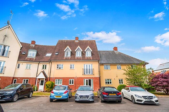 2 Bedroom Apartment For Sale In Brignall Place, Dunmow, Essex, CM6