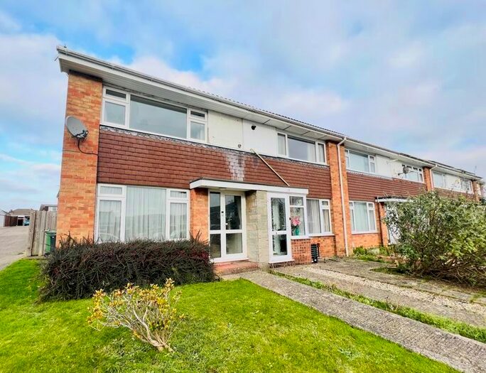 2 Bedroom End Of Terrace House To Rent In Tydeman Road, Maidstone, ME15