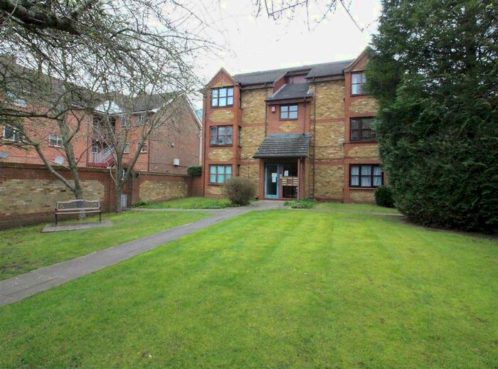 Studio To Rent In Kendall Mews, Whitehall Road, Uxbridge, UB8