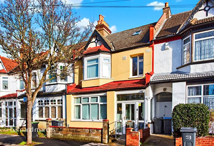 3 Bedroom Terraced House For Sale In Nutfield Road, Thornton Heath, CR7