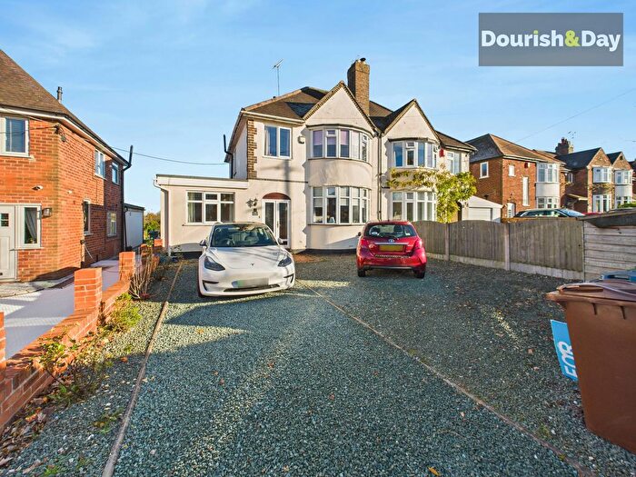 4 Bedroom Semi Detached House For Sale In Thorneyfields Lane, Castle Fields, Stafford, ST17