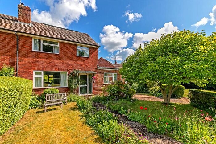 3 Bedroom Semi-Detached House For Sale In Dyke Lane, Wheathampstead, St. Albans, AL4