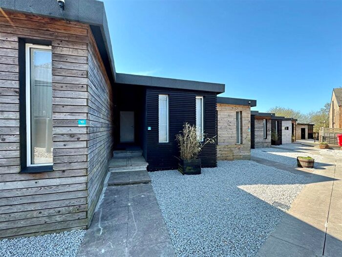 1 Bedroom Flat To Rent In Prow Park, Treloggan Industrial Estate, Newquay, TR7