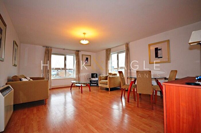 3 Bedroom Flat To Rent In V Westferry Road, London, Greater London., E14