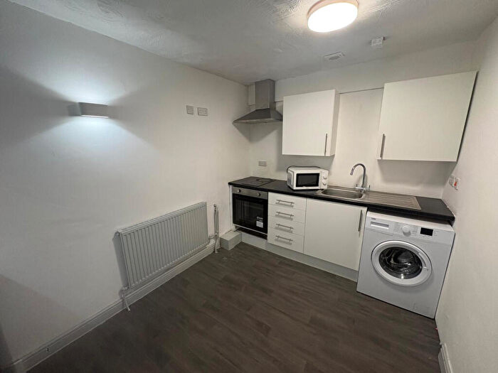 1 Bedroom Flat To Rent In Apt, W Apart Hotel, Rochdale Road, Oldham, Lancashire, OL3
