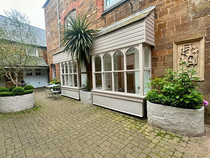 1 Bedroom Cottage For Sale In Old Printworks, Uppingham, LE15