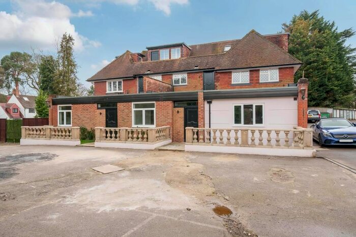 1 Bedroom Maisonette To Rent In Sunninghill, Berkshire, SL5
