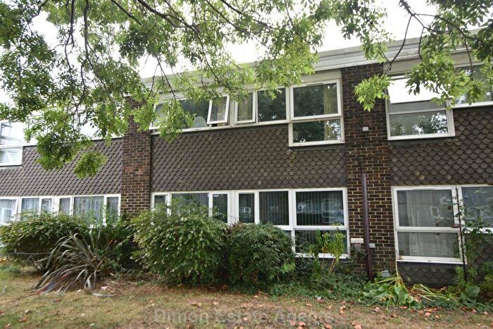 1 Bedroom Flat For Sale In Jamaica Place, Gosport, PO12