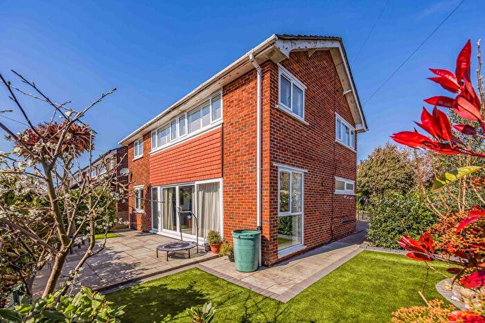 4 Bedroom Detached House For Sale In East Cosham Road, Drayton, PO6