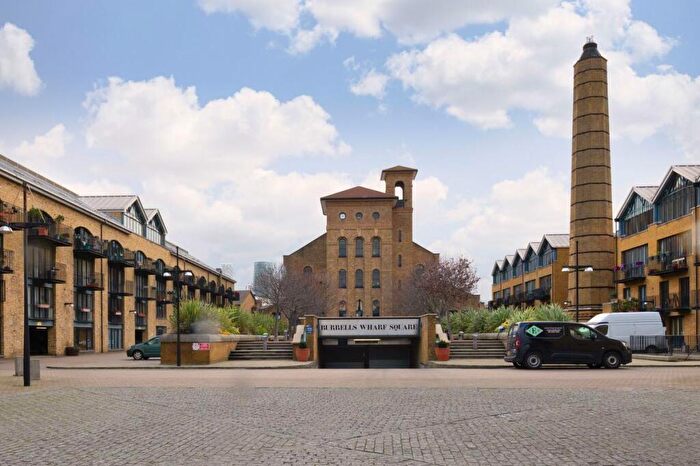 2 Bedroom Apartment For Sale In Taffrail House Burrells Wharf Square, London, E14