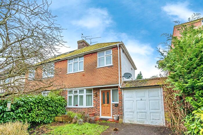 3 Bedroom Semi-Detached House For Sale In Floyds Lane, Pyrford, Surrey, GU22