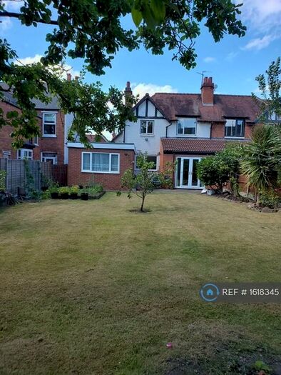 4 Bedroom Semi-Detached House To Rent In All Saints Road, Kings Heath, Birmingham, B14