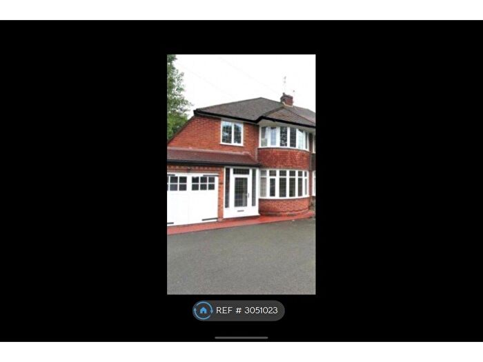 3 Bedroom Semi Detached House To Rent In Blossomfield Road, Solihull, B91