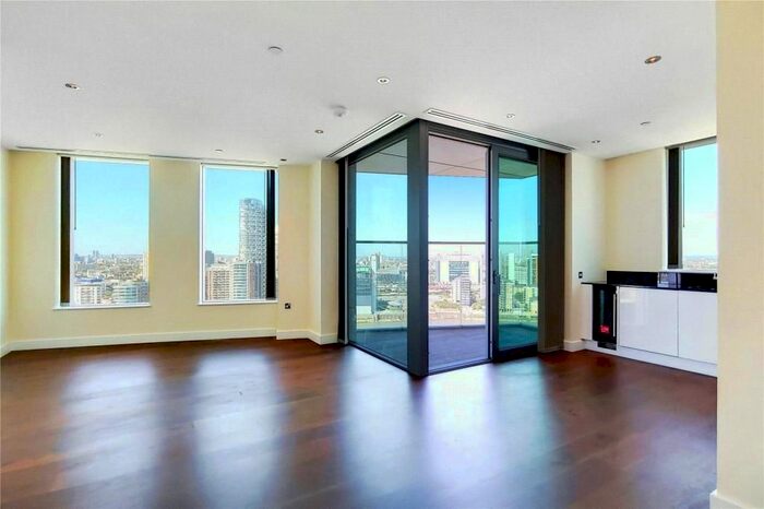 2 Bedroom Flat To Rent In Waterview Drive, Greenwich, SE10