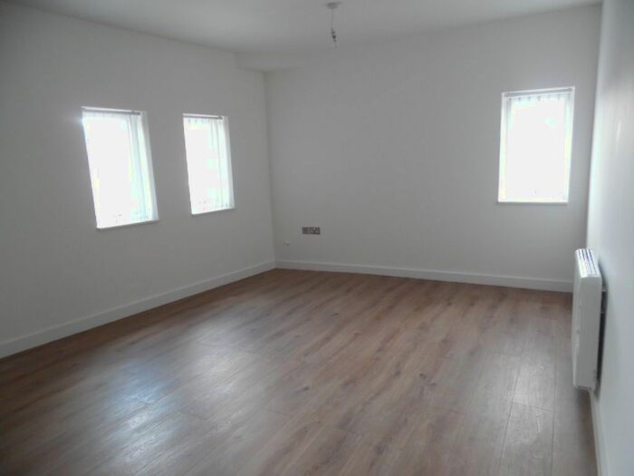 1 Bedroom Flat To Rent In Flat, Stanley Road, Bootle, L20