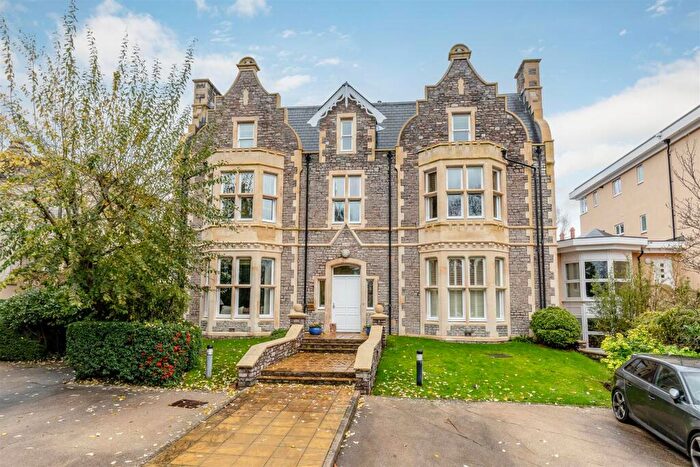 2 Bedroom Flat For Sale In Stoke Park Road South, Bristol, BS9