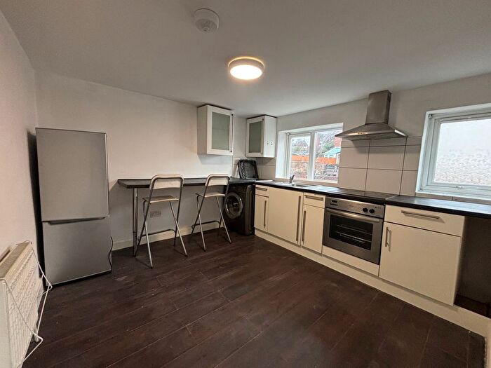 2 Bedroom Flat To Rent In Main Street, Rotherham, S62