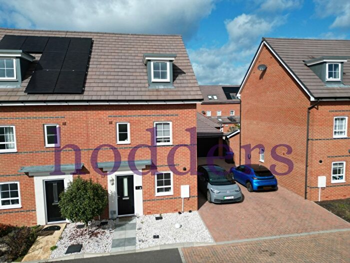 4 Bedroom Semi-Detached House To Rent In Dovetail Place, Chertsey, Surrey, KT16