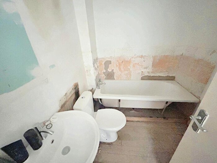1 Bedroom Apartment For Sale In Collingwood Court, Sulgrave, Washington, Tyne And Wear, NE37