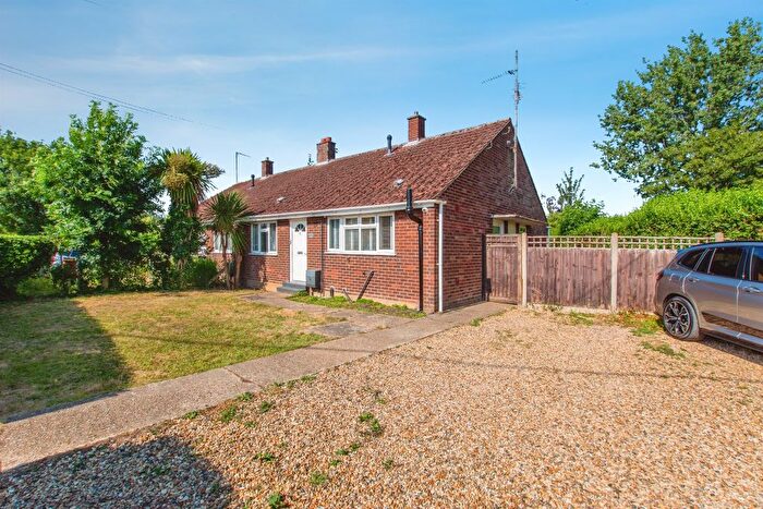 3 Bedroom Semi Detached Bungalow For Sale In Roman Bank, Leverington, Wisbech, PE13