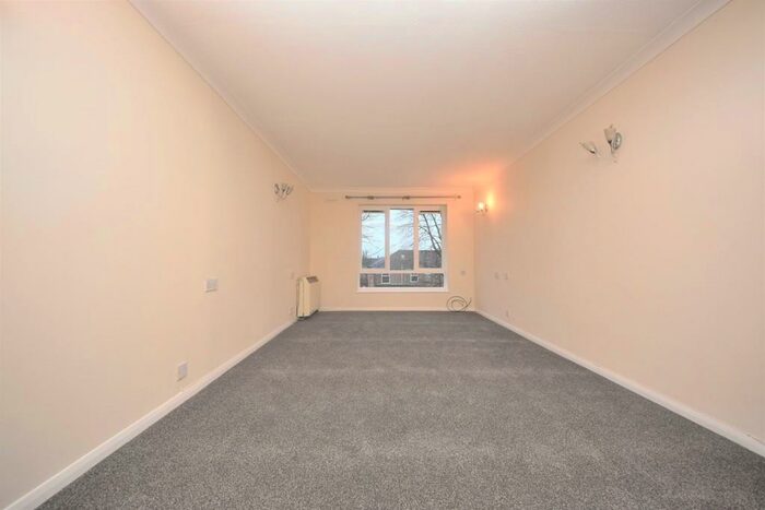 1 Bedroom Flat To Rent In * + Retirement Home* Langdale Court, Albert Road, Ilford, IG1
