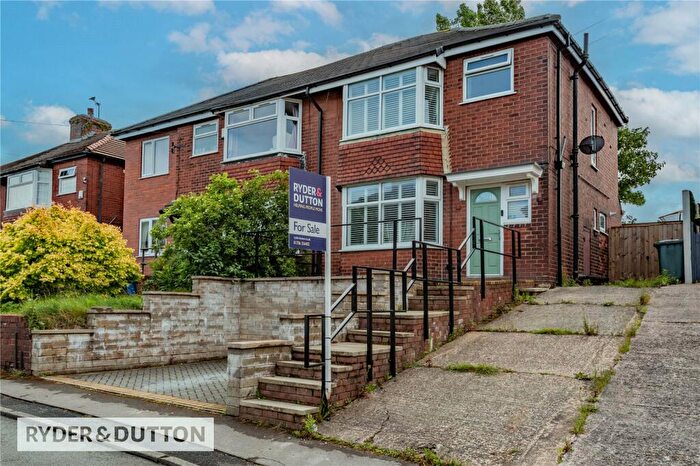 3 Bedroom Semi-Detached House For Sale In Sedgley Avenue, Buersil, Rochdale, Greater Manchester, OL16