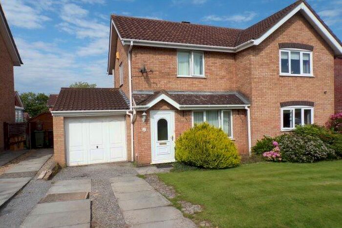 2 Bedroom Property To Rent In Savernake Road, Weston-Super-Mare, BS22