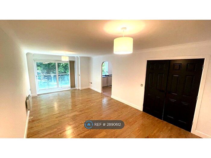 2 Bedroom Flat To Rent In Admirals House, Southsea, PO4